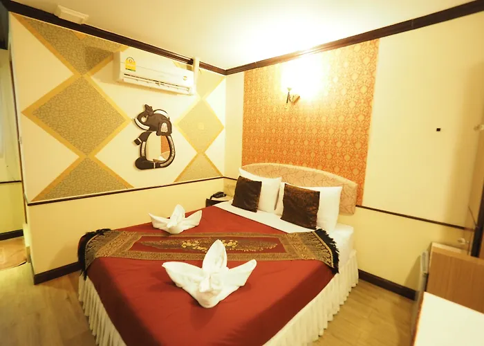 Hotel Honey House1