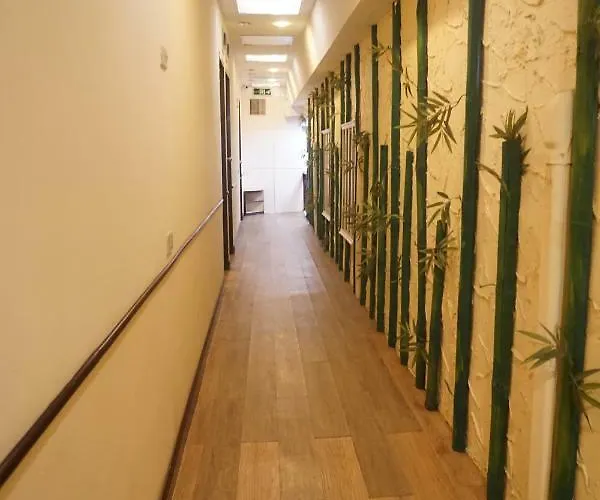 Honey House1 Hotel